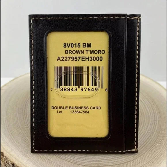 Dooney & Bourke T’Moro Brown Leather Card Holder Sample. Great stocking stuffer! - Picture 3 of 10